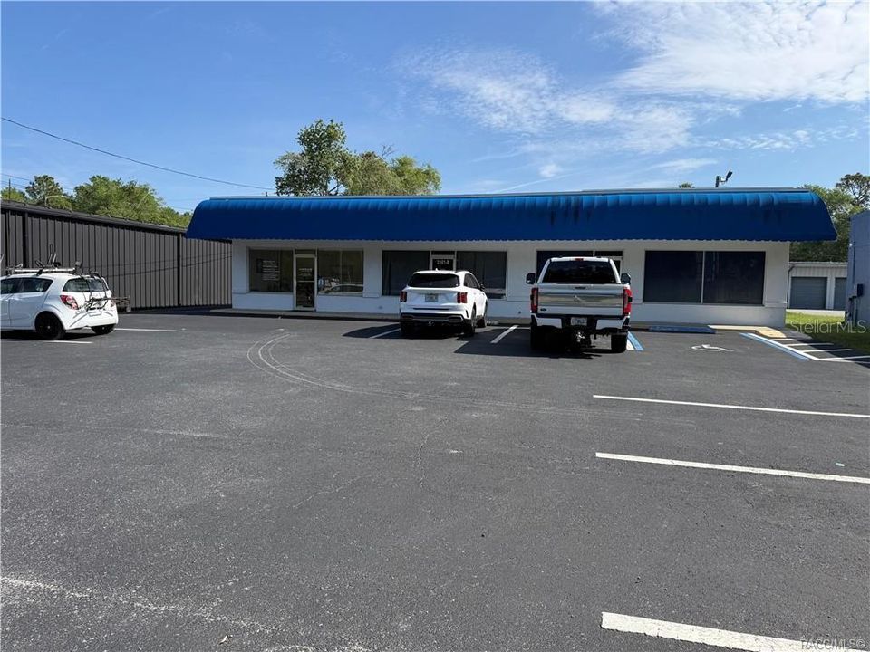 For Sale: $425,000 (0 beds, 0 baths, 2275 Square Feet)