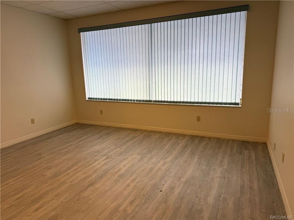 For Sale: $425,000 (0 beds, 0 baths, 2275 Square Feet)