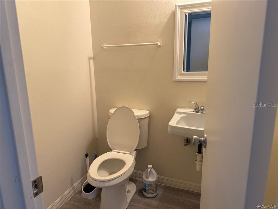 For Sale: $425,000 (0 beds, 0 baths, 2275 Square Feet)