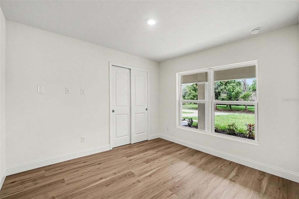 Active With Contract: $324,900 (4 beds, 2 baths, 1986 Square Feet)