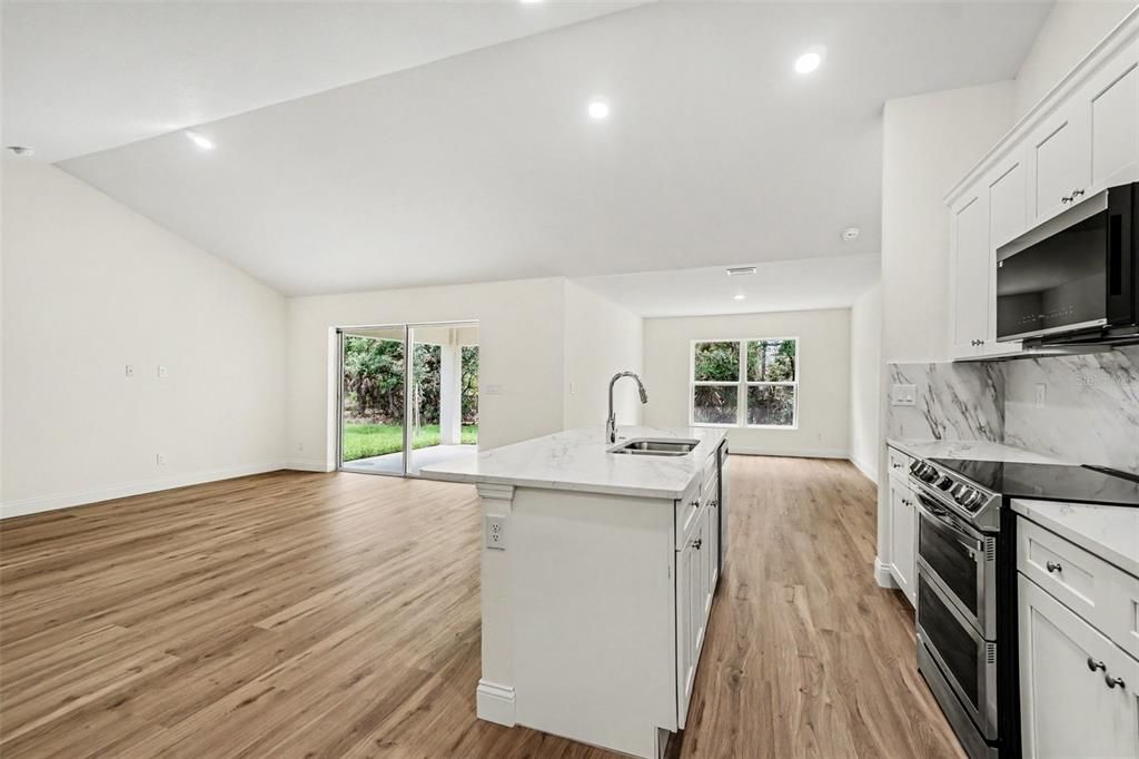Active With Contract: $324,900 (4 beds, 2 baths, 1986 Square Feet)