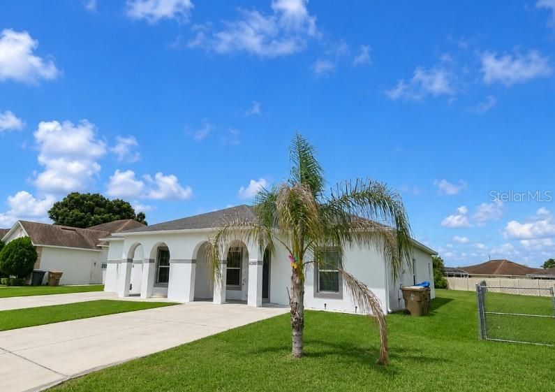 For Sale: $525,000 (6 beds, 0 baths, 2580 Square Feet)