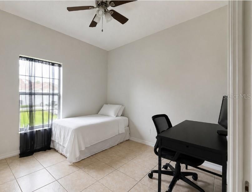 For Sale: $525,000 (6 beds, 0 baths, 2580 Square Feet)