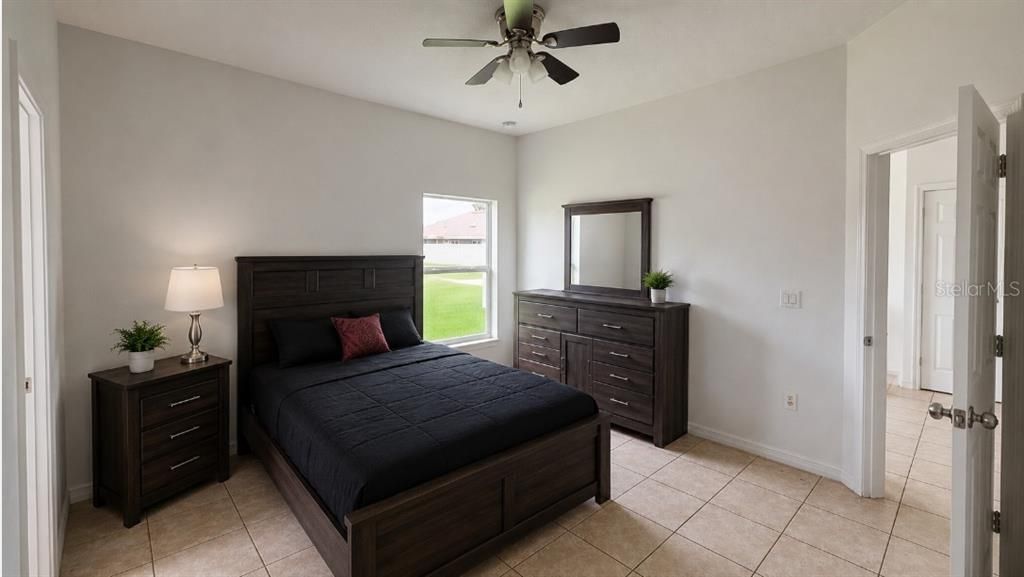 For Sale: $525,000 (6 beds, 0 baths, 2580 Square Feet)