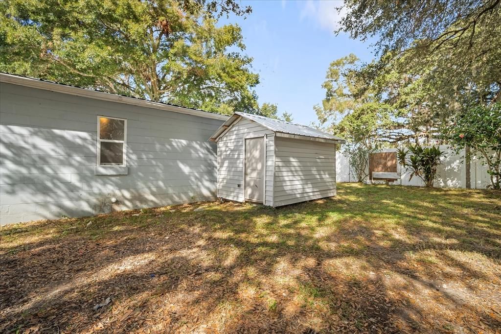For Sale: $225,000 (2 beds, 1 baths, 1136 Square Feet)