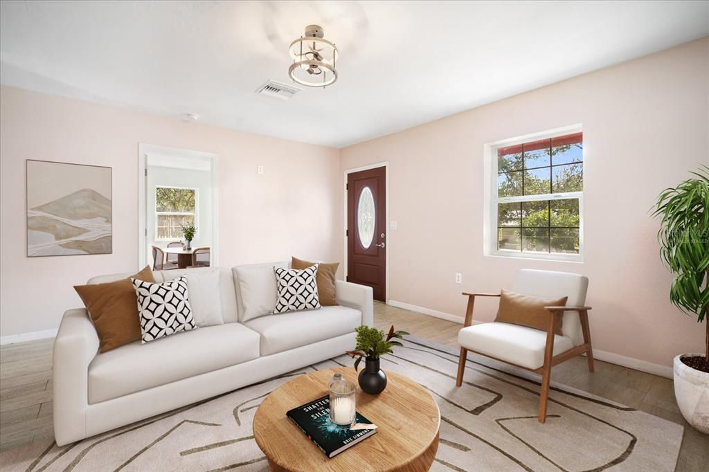 For Sale: $225,000 (2 beds, 1 baths, 1136 Square Feet)