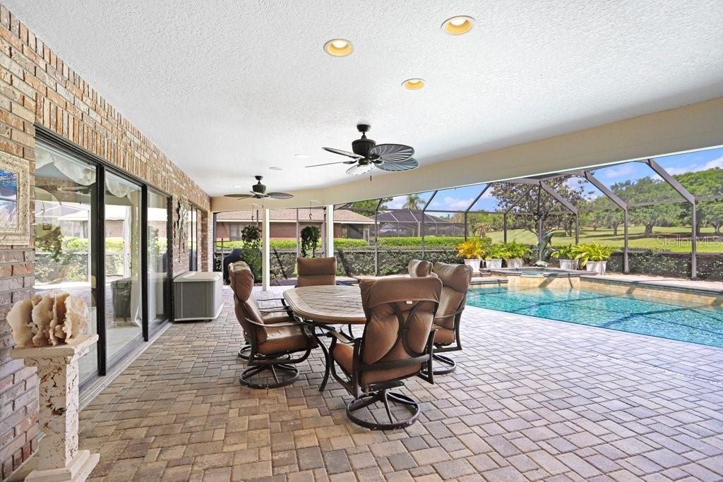 For Sale: $634,000 (4 beds, 3 baths, 2411 Square Feet)