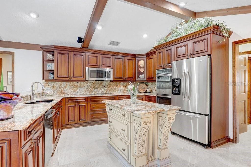 For Sale: $634,000 (4 beds, 3 baths, 2411 Square Feet)