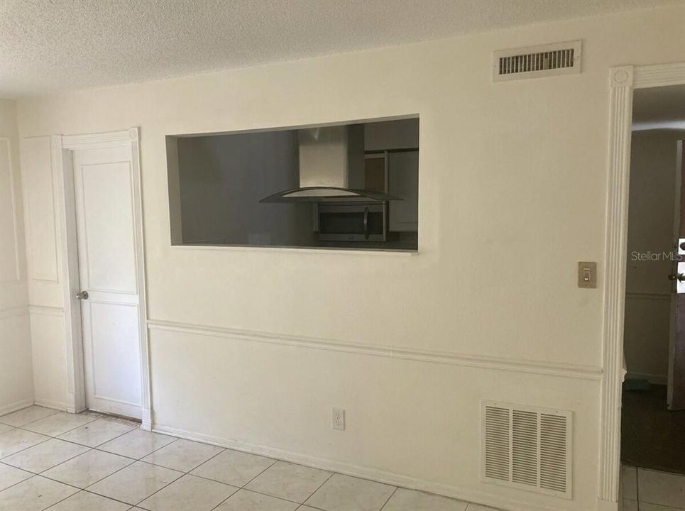 Active With Contract: $68,000 (1 beds, 1 baths, 707 Square Feet)
