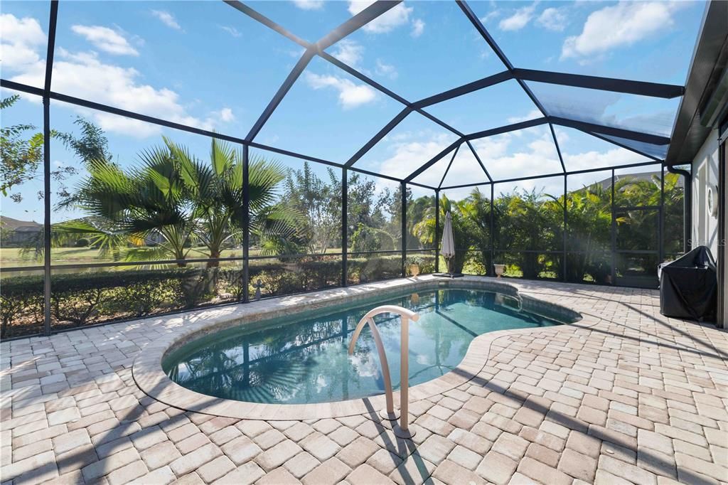 Active With Contract: $5,500 (4 beds, 3 baths, 2717 Square Feet)