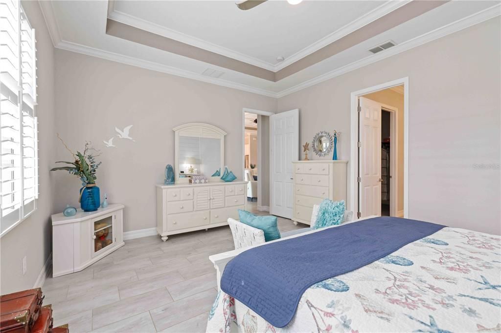 Active With Contract: $5,500 (4 beds, 3 baths, 2717 Square Feet)
