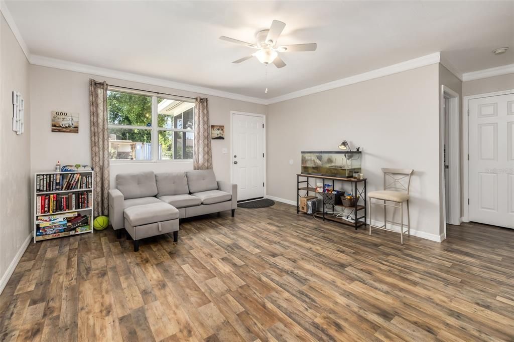 En Venta: $224,999 (3 camas, 2 baños, 1110 Pies cuadrados)