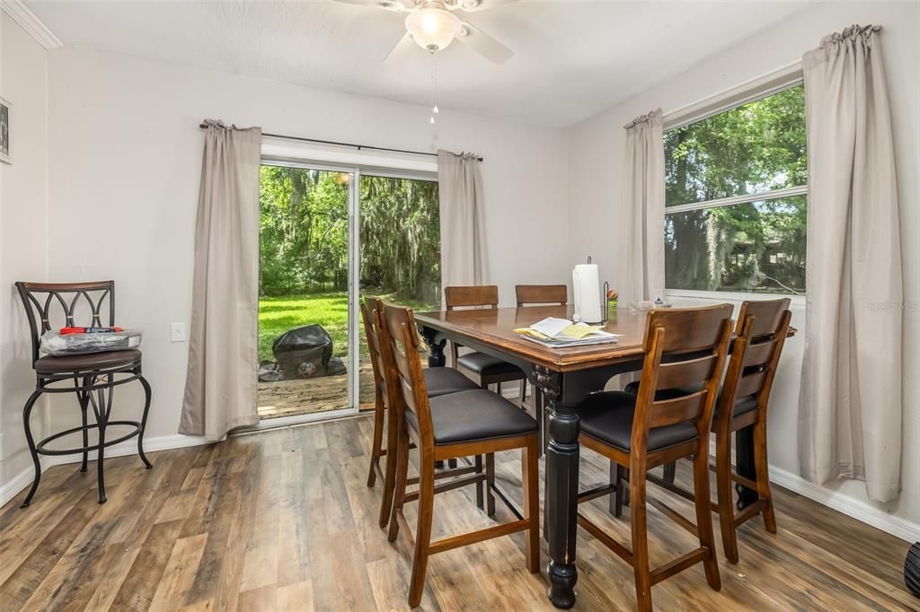 En Venta: $224,999 (3 camas, 2 baños, 1110 Pies cuadrados)