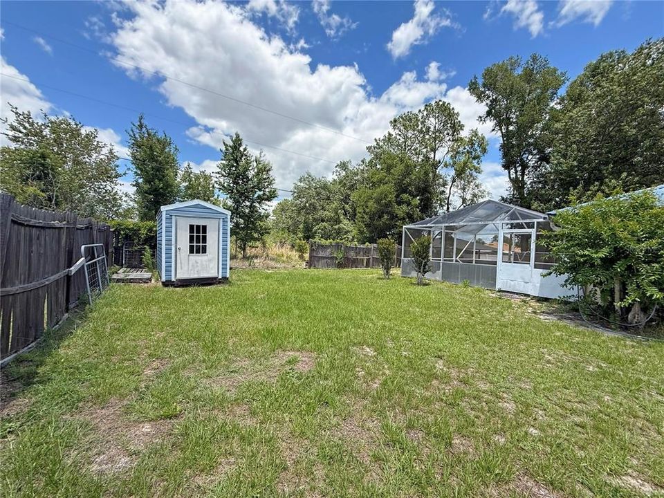 For Sale: $209,900 (2 beds, 2 baths, 1098 Square Feet)