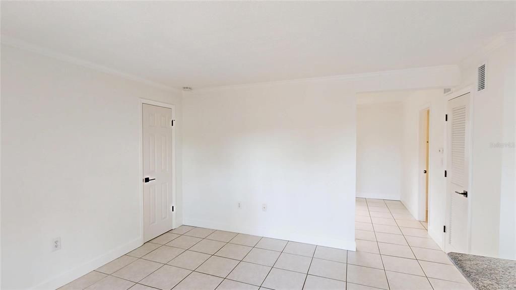 For Sale: $145,000 (1 beds, 1 baths, 537 Square Feet)