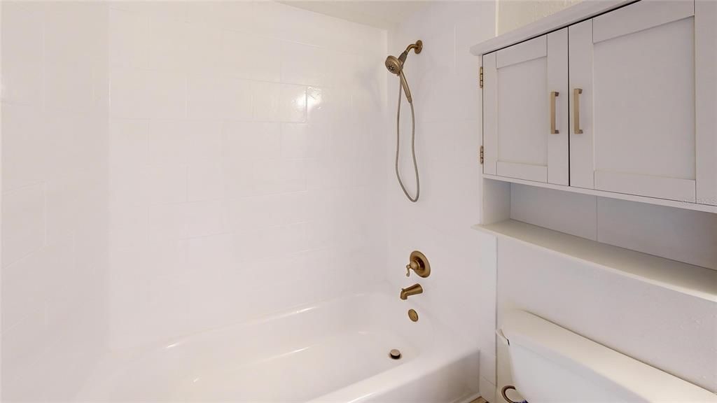For Sale: $145,000 (1 beds, 1 baths, 537 Square Feet)