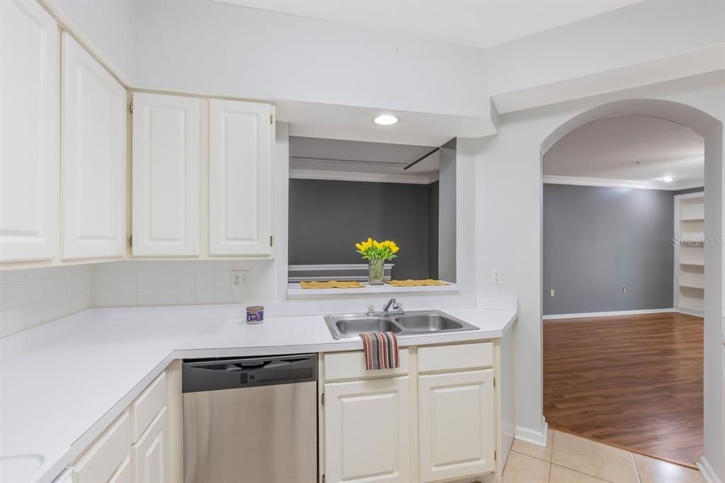 En Venta: $289,000 (1 camas, 1 baños, 964 Pies cuadrados)