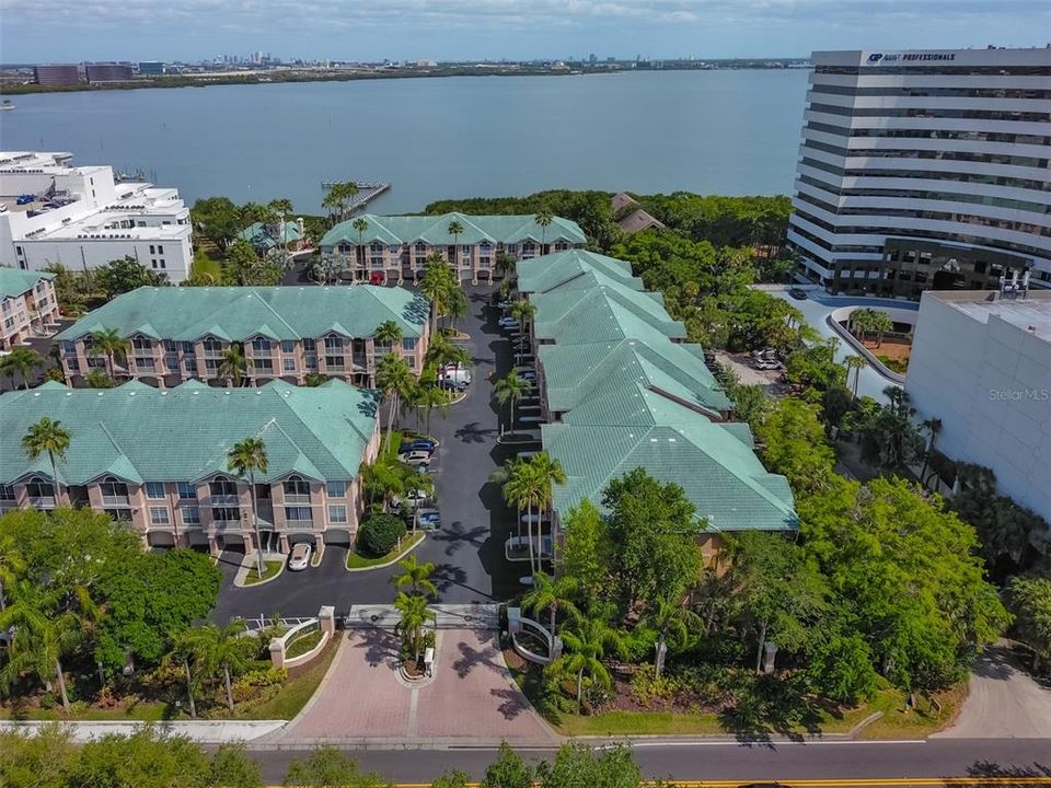 En Venta: $289,000 (1 camas, 1 baños, 964 Pies cuadrados)