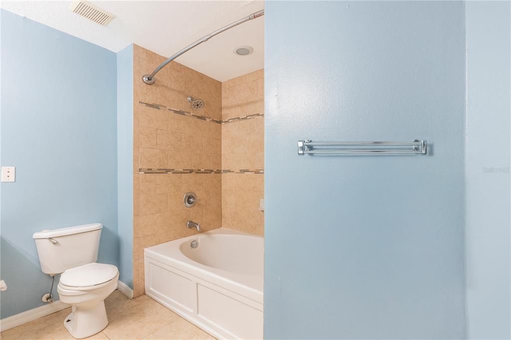 En Venta: $289,000 (1 camas, 1 baños, 964 Pies cuadrados)