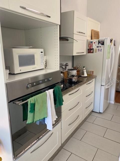 For Rent: $2,340 (3 beds, 2 baths, 1247 Square Feet)