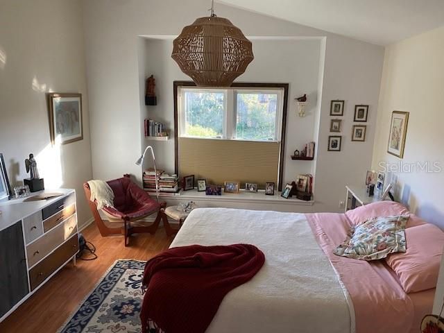 For Rent: $2,340 (3 beds, 2 baths, 1247 Square Feet)