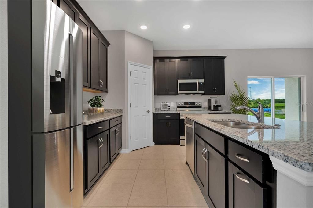For Sale: $318,990 (4 beds, 3 baths, 2001 Square Feet)