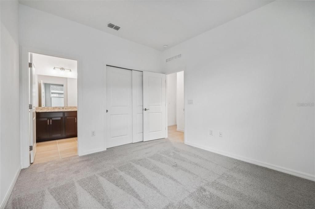 For Sale: $318,990 (4 beds, 3 baths, 2001 Square Feet)
