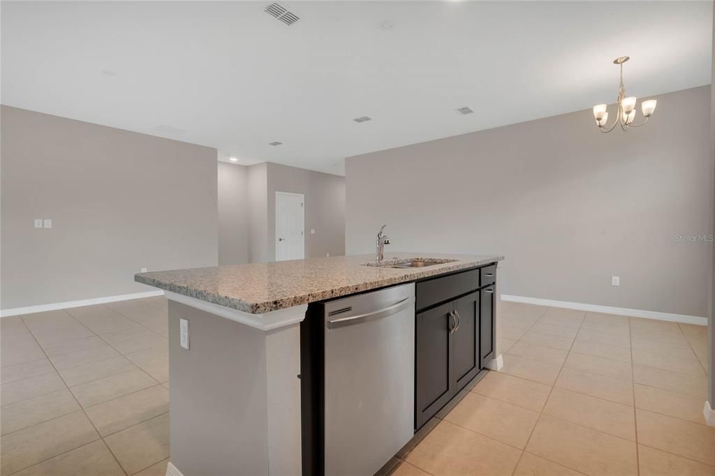 For Sale: $318,990 (4 beds, 3 baths, 2001 Square Feet)