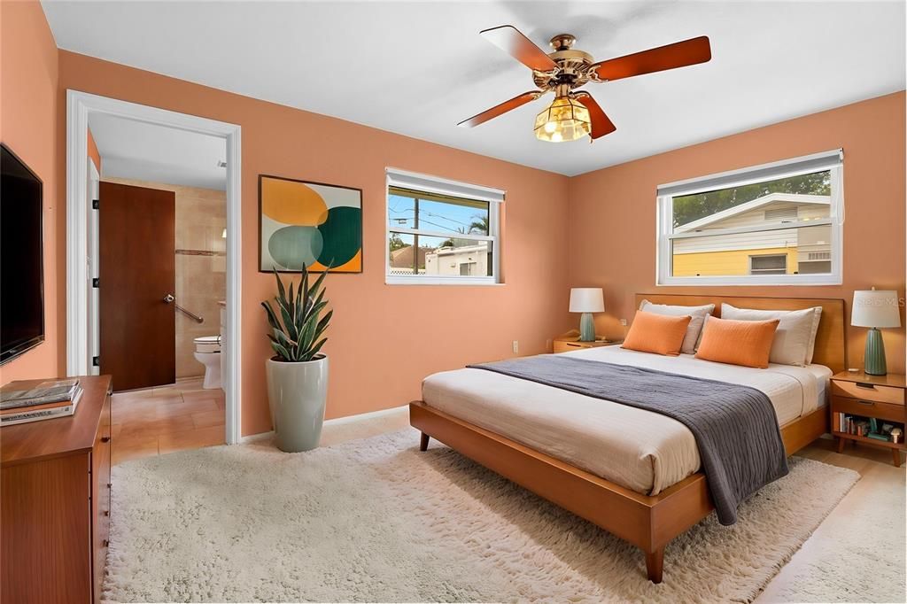 For Sale: $325,000 (2 beds, 2 baths, 1345 Square Feet)