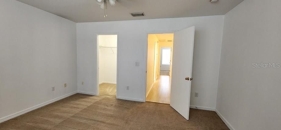 For Sale: $240,000 (2 beds, 1 baths, 1146 Square Feet)