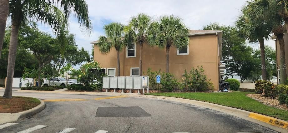 For Sale: $240,000 (2 beds, 1 baths, 1146 Square Feet)