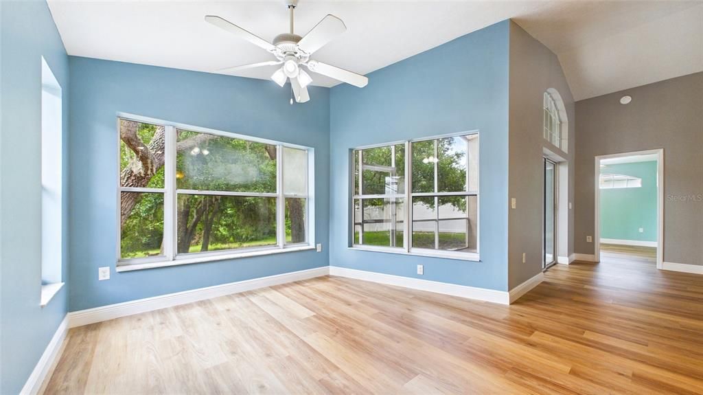 For Rent: $2,200 (3 beds, 2 baths, 1579 Square Feet)