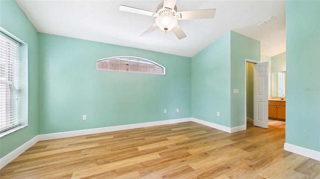 For Rent: $2,200 (3 beds, 2 baths, 1579 Square Feet)