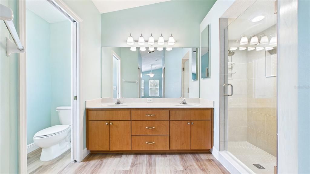 For Rent: $2,200 (3 beds, 2 baths, 1579 Square Feet)