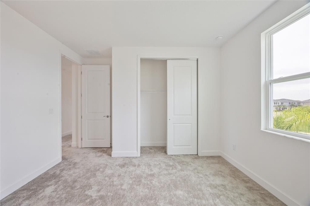 For Sale: $599,000 (5 beds, 4 baths, 3251 Square Feet)