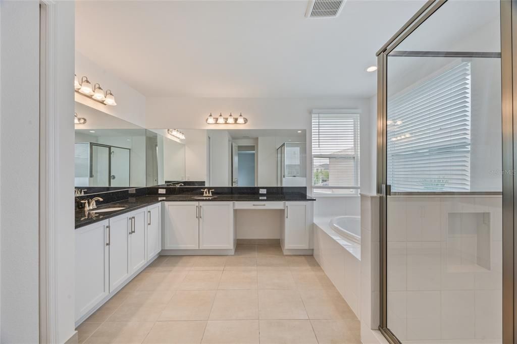 For Sale: $599,000 (5 beds, 4 baths, 3251 Square Feet)