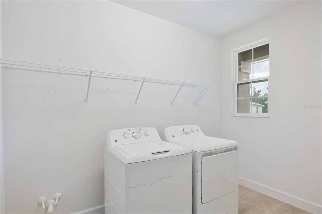 For Sale: $599,000 (5 beds, 4 baths, 3251 Square Feet)