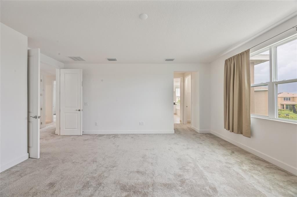 For Sale: $599,000 (5 beds, 4 baths, 3251 Square Feet)