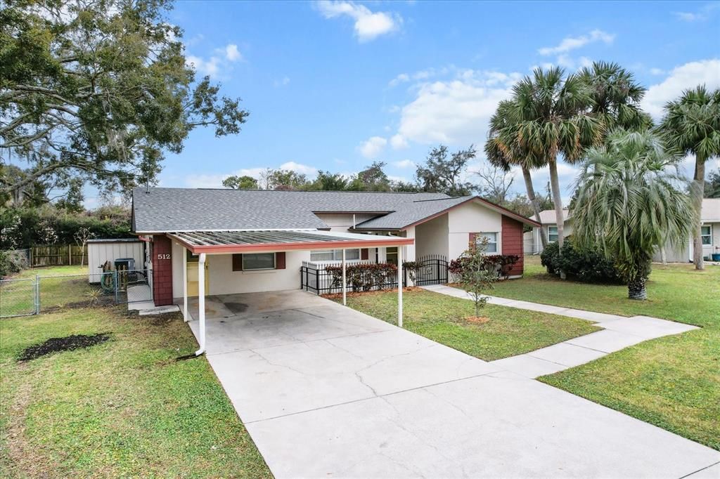 For Sale: $298,000 (3 beds, 2 baths, 1952 Square Feet)