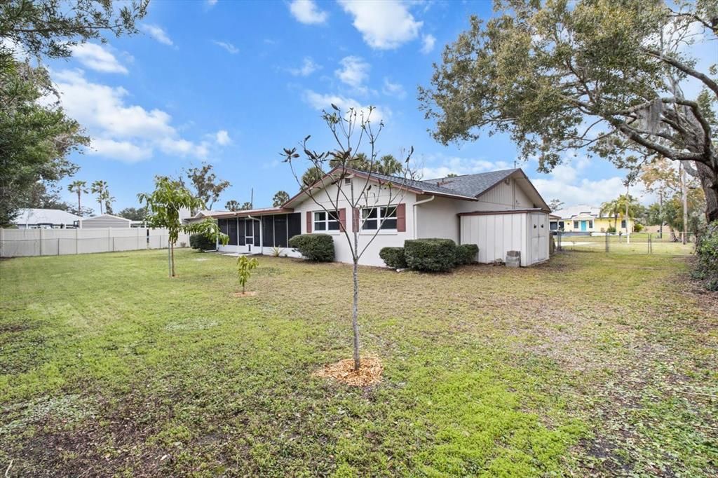 For Sale: $298,000 (3 beds, 2 baths, 1952 Square Feet)