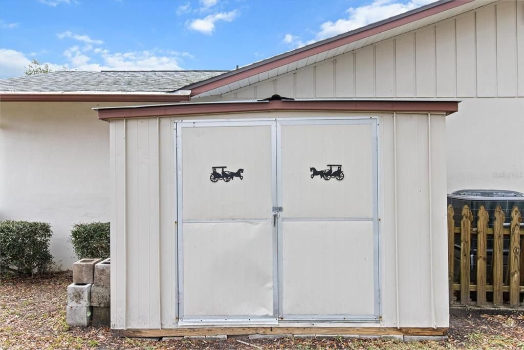 For Sale: $298,000 (3 beds, 2 baths, 1952 Square Feet)