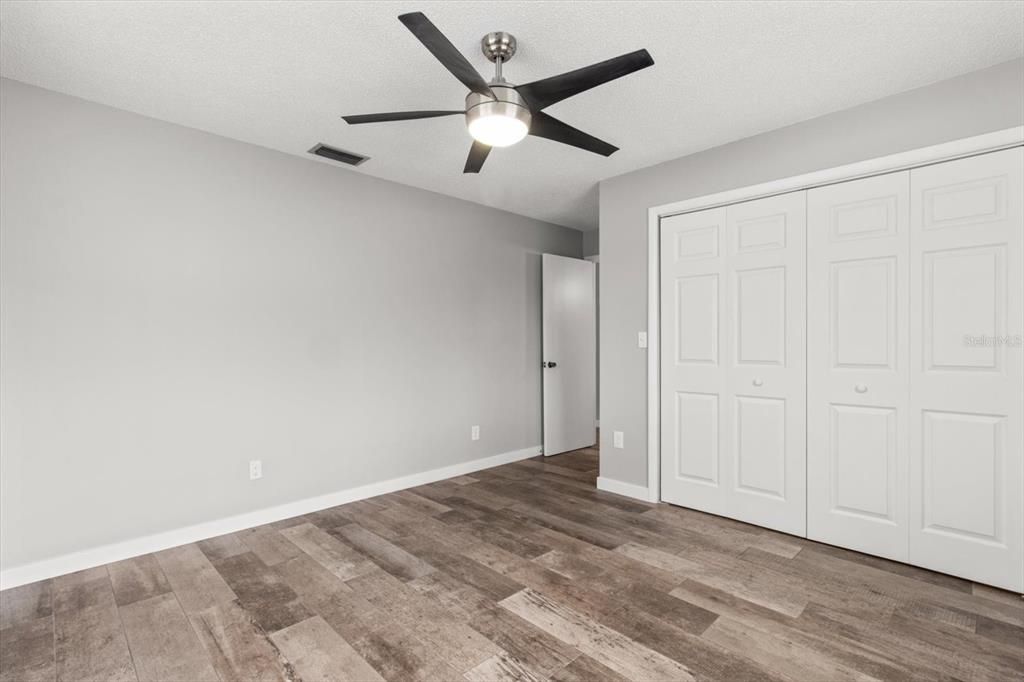 For Sale: $298,000 (3 beds, 2 baths, 1952 Square Feet)