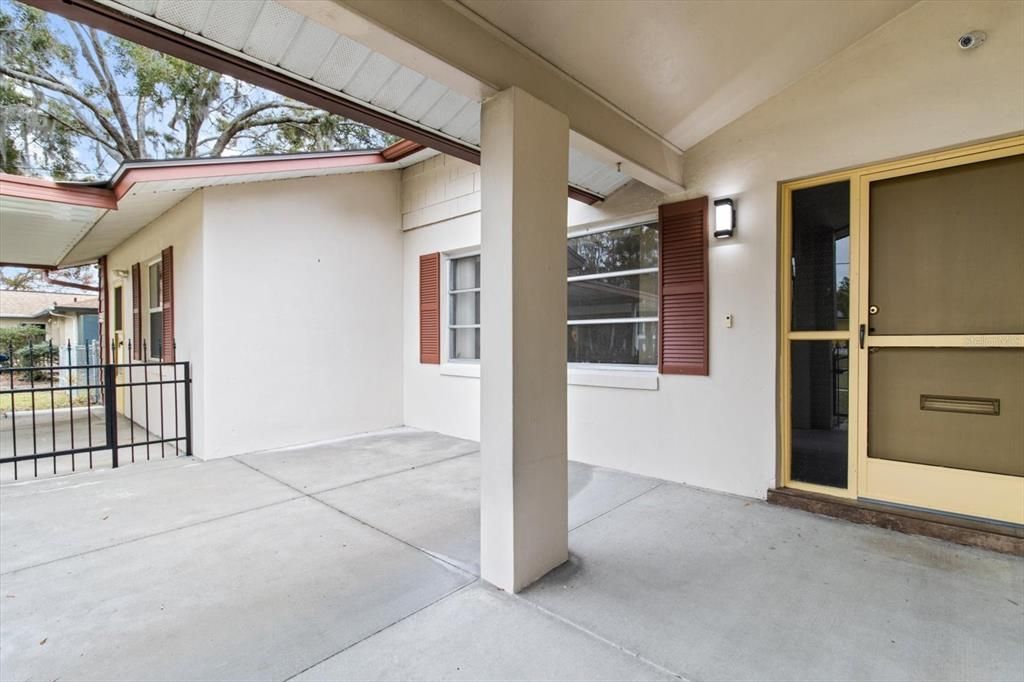 For Sale: $298,000 (3 beds, 2 baths, 1952 Square Feet)