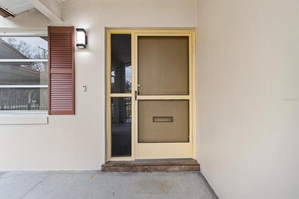 For Sale: $298,000 (3 beds, 2 baths, 1952 Square Feet)
