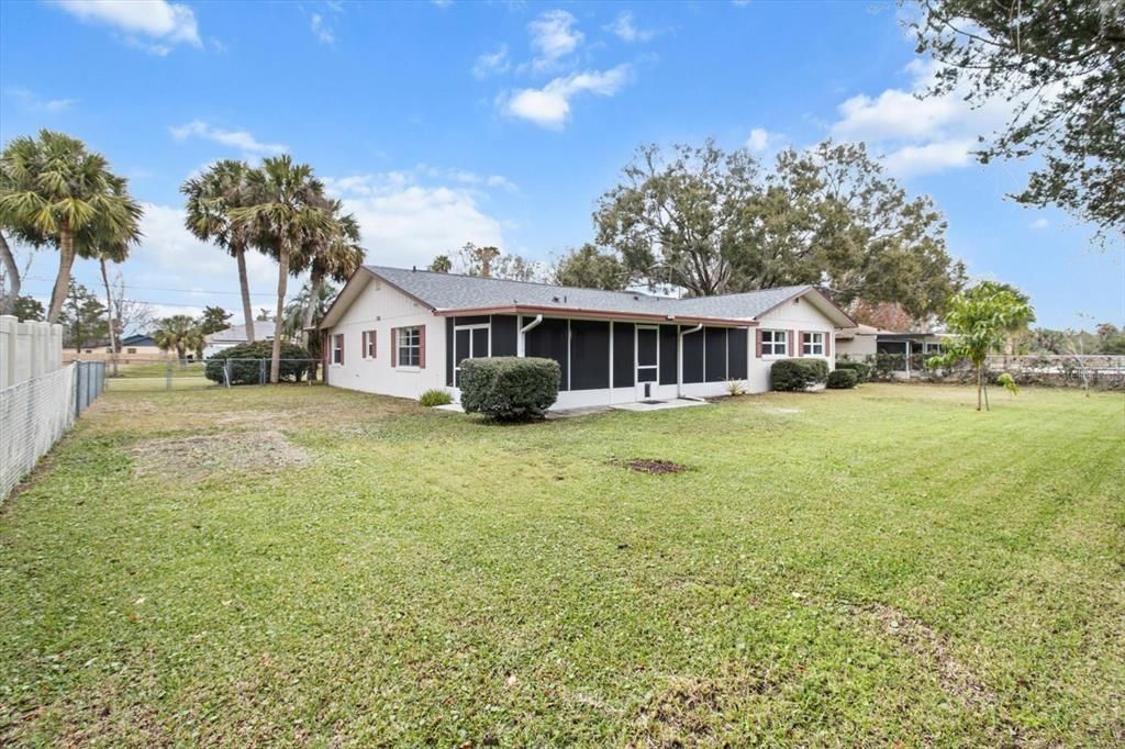 For Sale: $298,000 (3 beds, 2 baths, 1952 Square Feet)