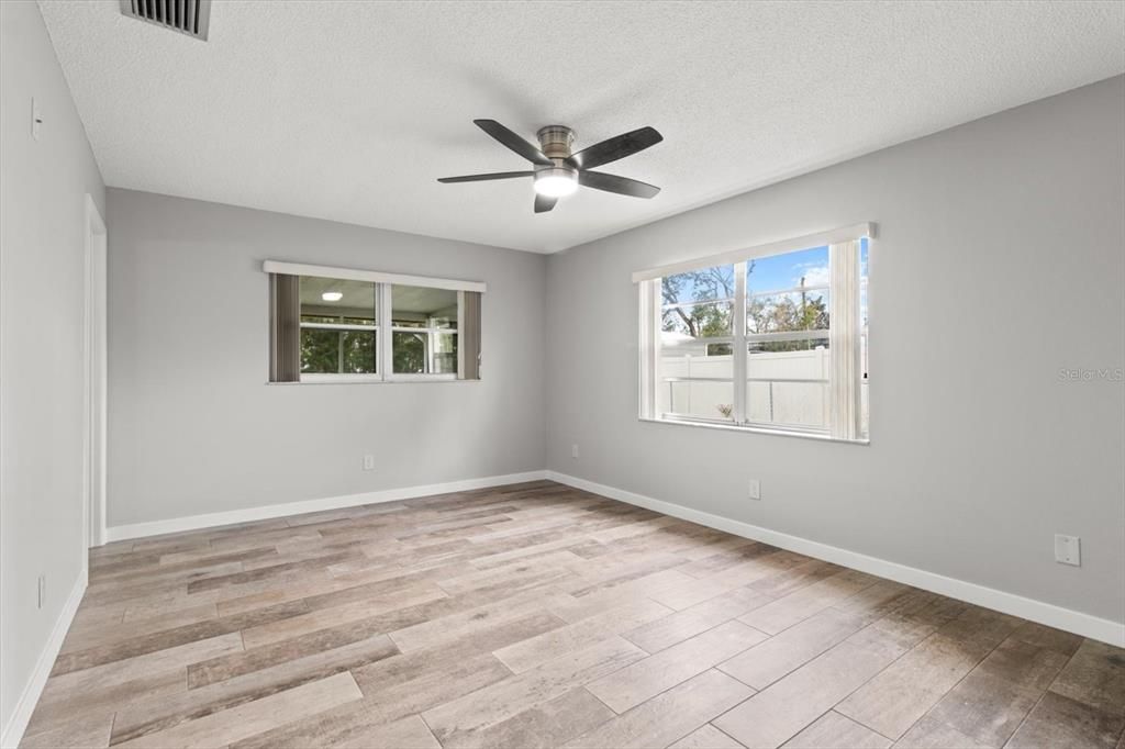 For Sale: $298,000 (3 beds, 2 baths, 1952 Square Feet)