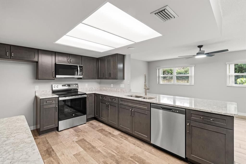 For Sale: $298,000 (3 beds, 2 baths, 1952 Square Feet)