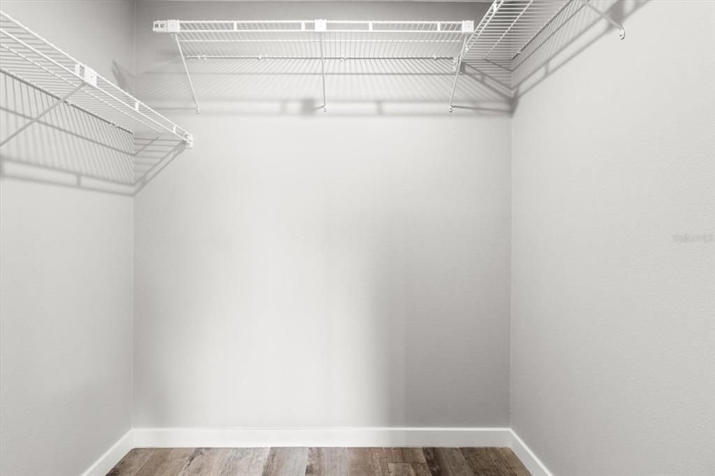 For Sale: $298,000 (3 beds, 2 baths, 1952 Square Feet)
