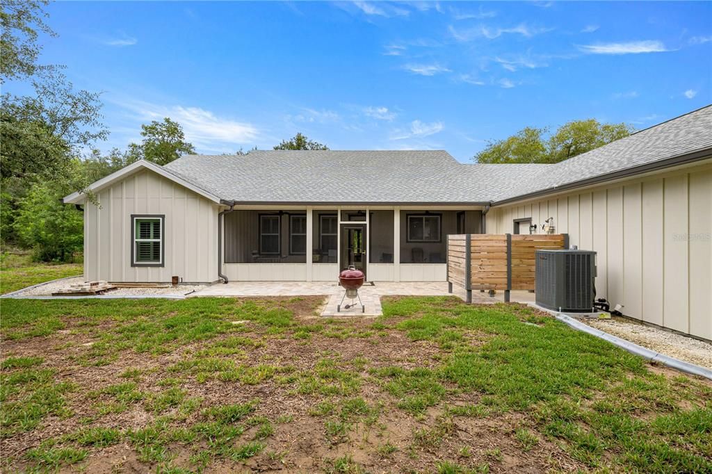 En Venta: $680,000 (3 camas, 2 baños, 2370 Pies cuadrados)