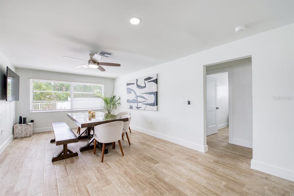 For Sale: $949,000 (3 beds, 2 baths, 1605 Square Feet)